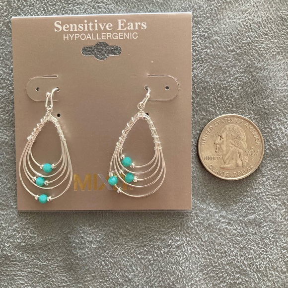 Mixit Sensitive Ears Silvertone Teardrop Shaped Beaded Earrings Set of 2 New - Picture 2 of 5